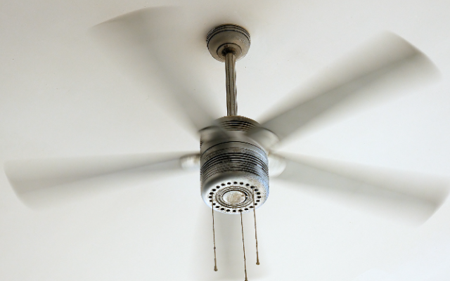 Summer Tip: Turn Ceiling Fans Off When You’re Not in the Room